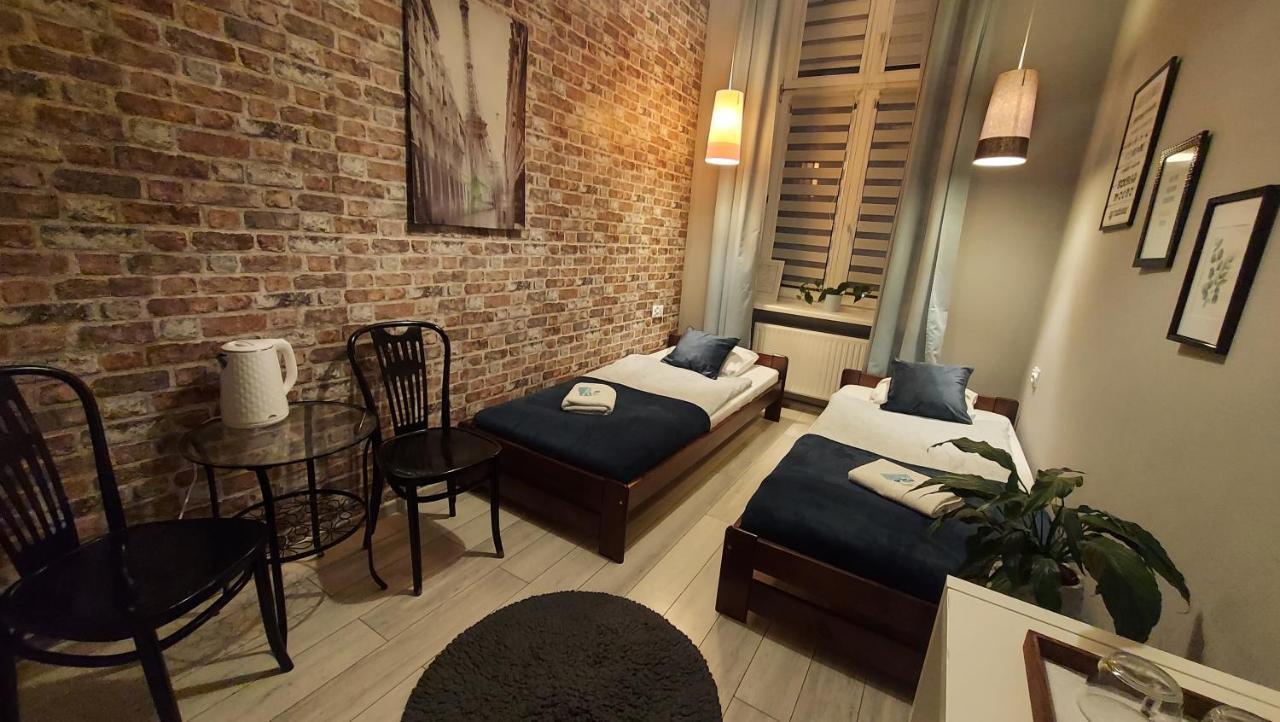 Deja Vu Hostel Warsaw Ngoại thất bức ảnh