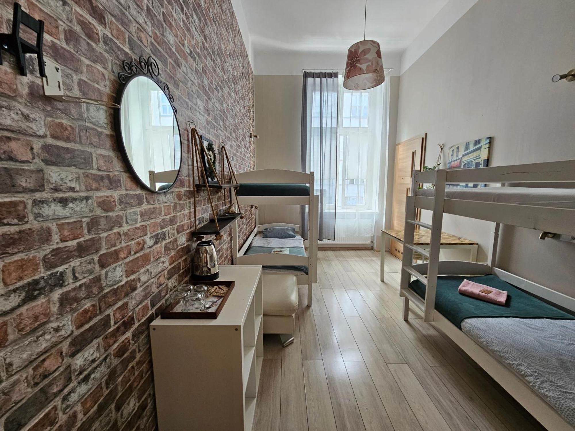 Deja Vu Hostel Warsaw Ngoại thất bức ảnh