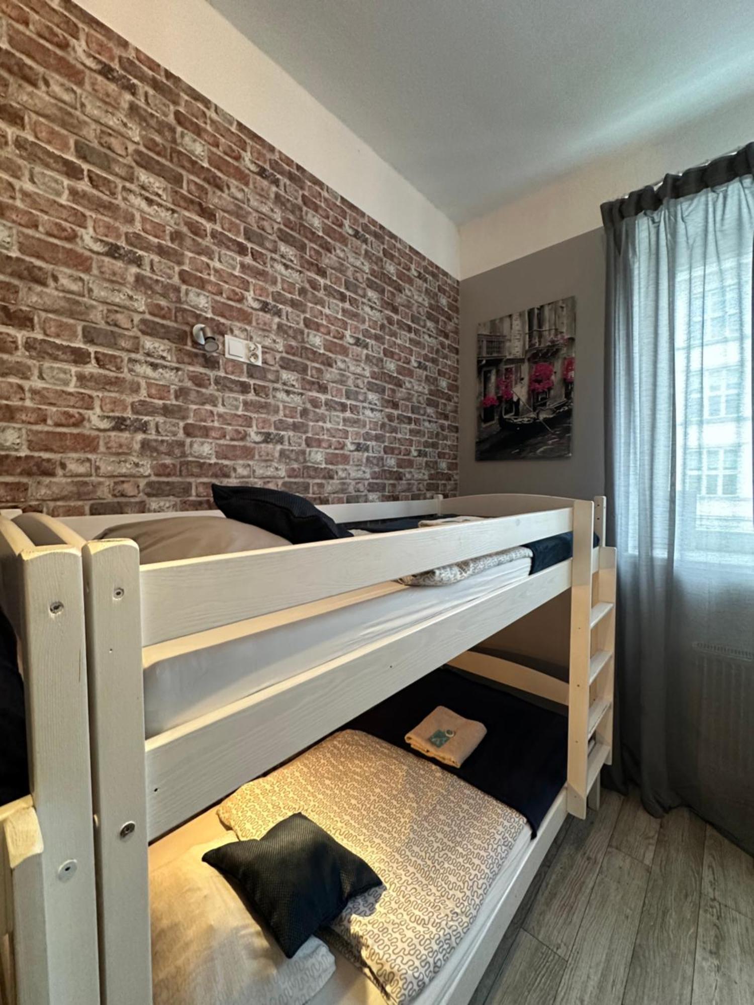 Deja Vu Hostel Warsaw Ngoại thất bức ảnh